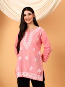 Pink color option, Currently selected