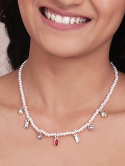ToniQ - White Pearl Choker Necklace With Multi-Coloured Stone Charms