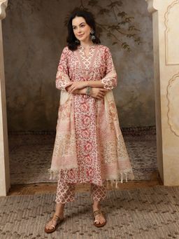 Gahan - Cream and Rust Floral Printed Kurta with Pant & Dupatta