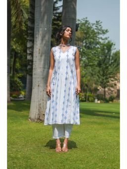 Akiso - White Hand Block Printed Flared Sleeveless Kurta