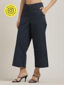 Navy Blue color option, Currently selected
