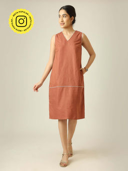 Saltpetre - V-Neck Sleeveless Midi Dress - Terracotta Brown With Ecru Edging