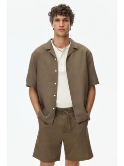 H&M - Men Green Regular Fit Linen-Blend Shorts
