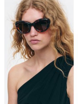 H&M - Women Brown Chunky Polarised Sunglasses