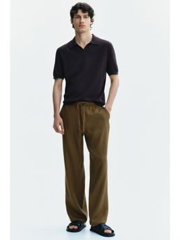 H&M - Men Green Relaxed Fit Trousers