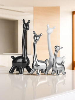 Ekhasa - Giraffe Family Show Pieces for Home Decor (Set Of 4)