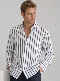 Hancock - Men White and Navy Blue Striped Pure Cotton Slim Fit Casual Shirt