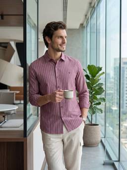 Reid & Taylor - Mens Pure Cotton Stripes Slim Fit Full Sleeve Casual Shirt - Red