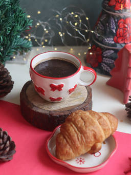 WEAVING HOMES - Bow Mug & Hohoho Handmade Dessert Plate (Set Of 2)