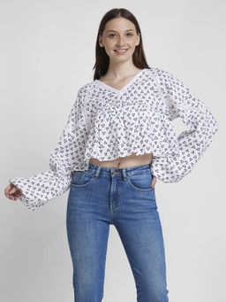Spykar - Women White Cotton Slim Fit Balloon Sleeve V-neck Printed Crop Top