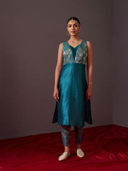 Abhishti - Teal Blue Straight Banarasi Zari Pin Tuck Kurta