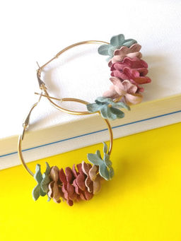 OOMPH - Gold Tone Red Green Floral Hoop Fashion Drop Earrings for Women