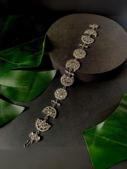 I Jewels - Silver Plated Antique Handcrafted White Kundan Work Sheeshpatti