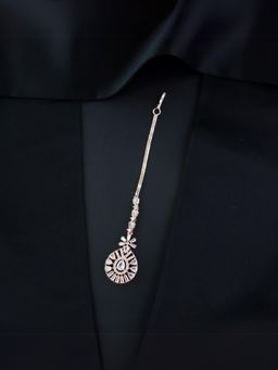 I Jewels - Rose Gold Plated Elegant Beautiful Ad and Cz Studded Crystal Maang Tikka