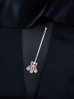 I Jewels - Rose Gold Plated Elegant Beautiful Ad and Cz White Studded Crystal Maang Tikka