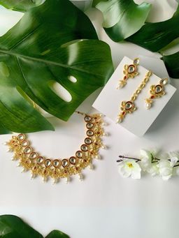 I Jewels - Maroon Gold Plated Traditional Pearl Kundan Floral Necklace Jewellery Set