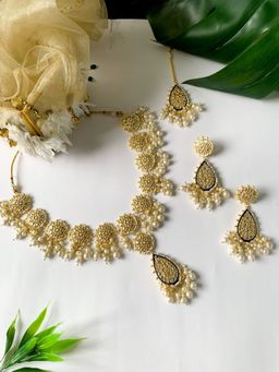 I Jewels - Blue Gold Plated Traditional Pearl Kundan Meenakari Floral Necklace Set