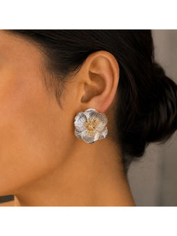 Ruby Raang Studio - White Large Textured Flower Studs Earrings