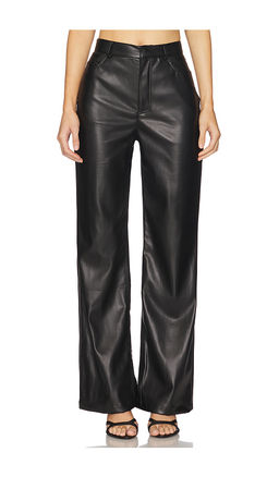 LIONESS - Cindy Pant