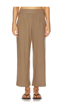 LESET - Lauren Crop Pleated Pocket Pant