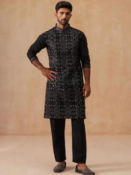 Jompers - Black Silk Blend Regular Full Sleeves Kurta With Pyjama