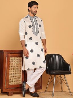 Jompers - White Silk Blend Regular Full Sleeves Kurta With Pyjama