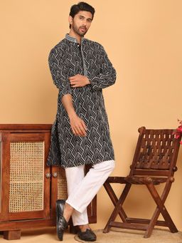 Jompers - Black Silk Blend Regular Full Sleeves Kurta With Pyjama