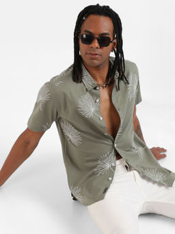 Campus Sutra - Men's Sage Green Minimal Botanical Shirt