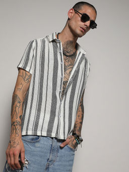Campus Sutra - Men's White & Grey Unbalanced Striped Woven Shirt
