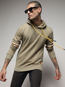 Campus Sutra - Men's Beige Pullover Hoodie With Contrast Striped Sleeve