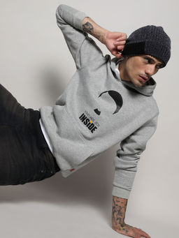 Campus Sutra - Men's Light Grey Who Are You Inside Hoodie With Kangaroo Pocket