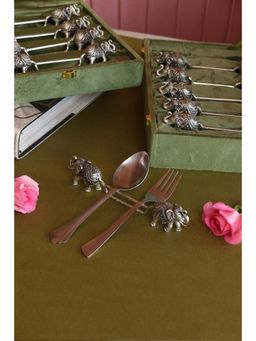 SABERA - Carved Elephant spoon rest (Silver, Set of 2)