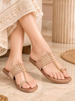 Pelle Albero - Women's Kolhapuri Nude Flats