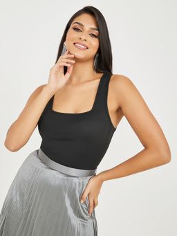 Styli - Sleeveless Square Neck Bodysuit