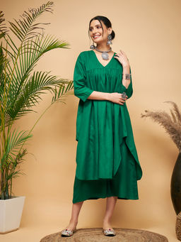 InWeave - Women Green Solid Kurta