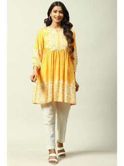 Biba - Yellow Straight Kurta (Set of 2)