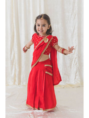 Buy TIBER TABER O Desi Girl Saree with Stitched Blouse Brooch Pin- Red
