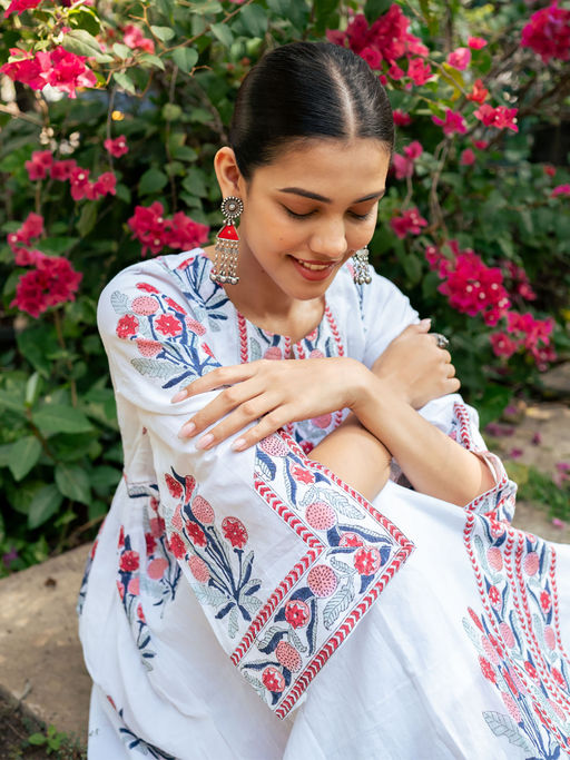 Buy Maison Shefali Pink and White Hand Block Printed Bhopali Kurta with  Pants (Set of 2) Online