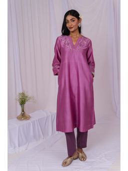 Mushio - Lavender Floral Embroidered Chanderi Kurta