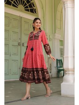 Rain & Rainbow - Pink Ethnic Motifs Printed Tiered Pure Cotton V-Neck Fit and Flared Midi Dress