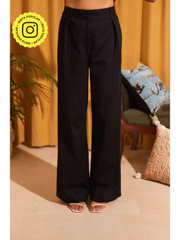 Urban Suburban - Women Solid Black Pants