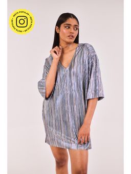Urban Suburban - Oversized V Neck Short Dress