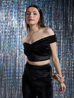 Twenty Dresses by Nykaa Fashion - Party Black Solid Off Shoulder Fitted Crop Top
