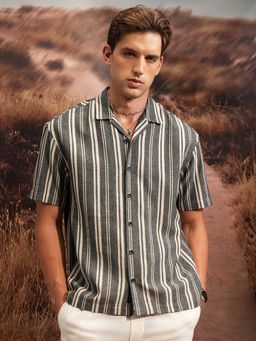 LOCOMOTIVE - Men Grey Striped Cuban Collar Oversized Shirt