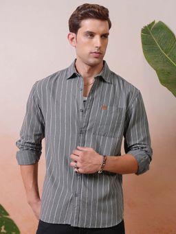 LOCOMOTIVE - Men Grey Relaxed Fit Shirt