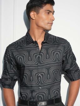 LOCOMOTIVE - Men Black Melange Printed Shirt