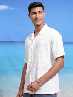 LOCOMOTIVE - Men White Jacquard Popcorn Textured Cuban Collar Relaxed Fit Shirt