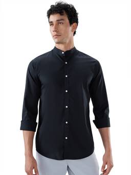 Park Avenue - Men Slim Solid Black Shirt