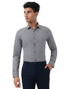 Park Avenue - Men Slim Fit Checks Black Shirt
