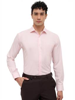 Park Avenue - Men Slim Fit Solid Light Pink Shirt